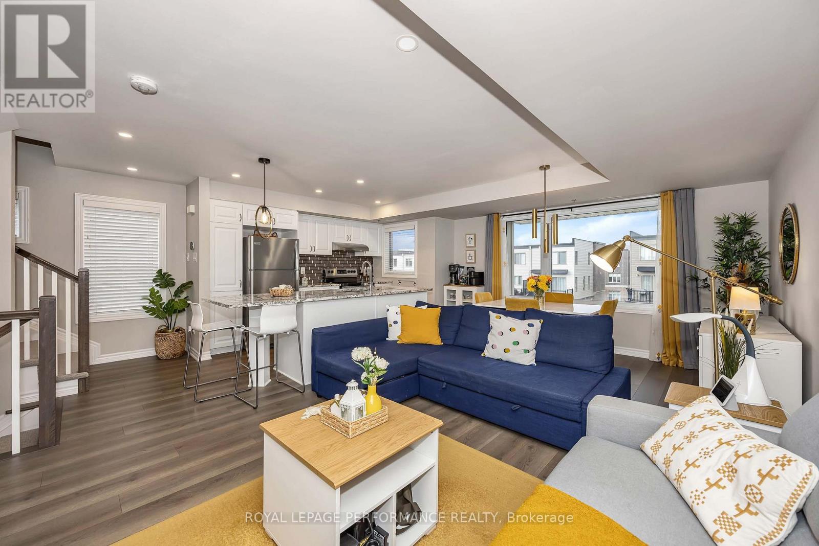 547 Ozawa Private, Ottawa, Ontario  K1K 4Z8 - Photo 8 - X13504442