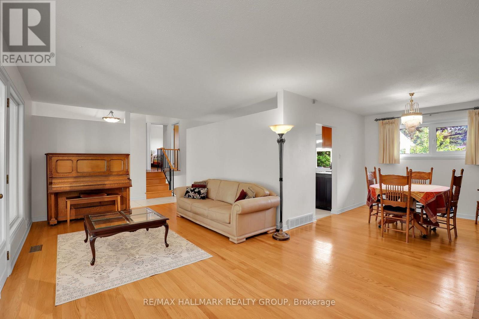 37 Lyall Street, Ottawa, Ontario  K2E 5G7 - Photo 9 - X13505154