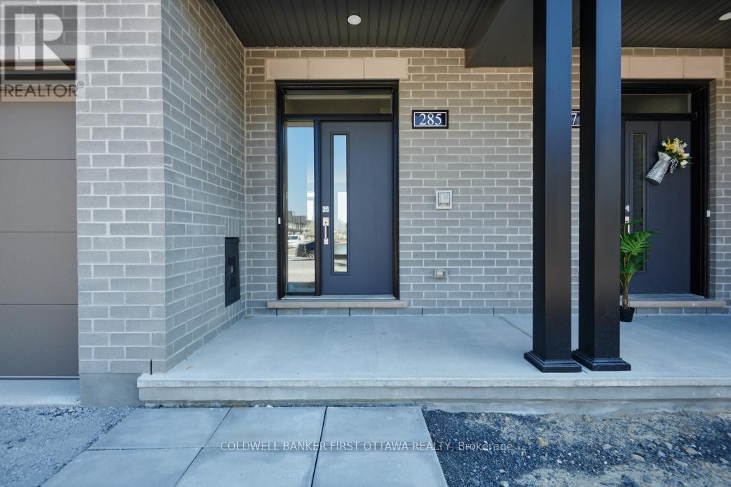 285 Bankside Way N, Ottawa, Ontario  K2J 7M8 - Photo 2 - X13505432
