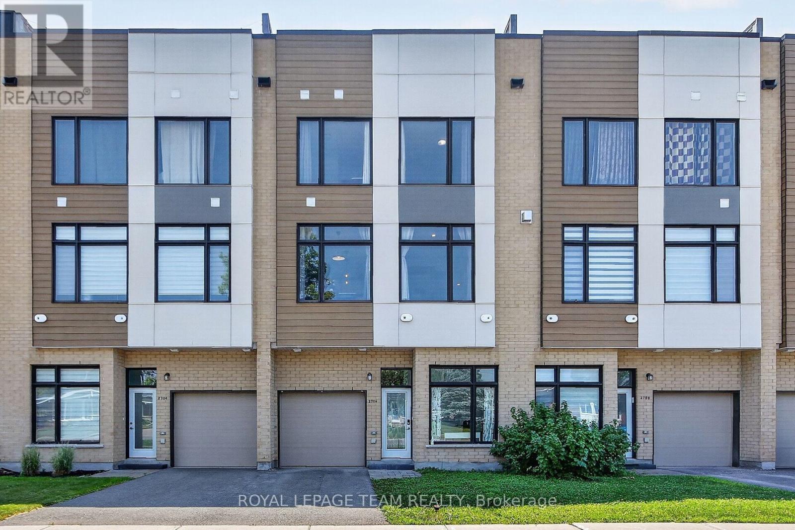 2706 Draper Avenue, Ottawa, Ontario  K2H 0C4 - Photo 1 - X13505732