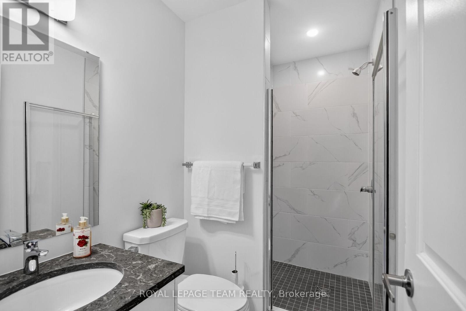 2706 Draper Avenue, Ottawa, Ontario  K2H 0C4 - Photo 6 - X13505732