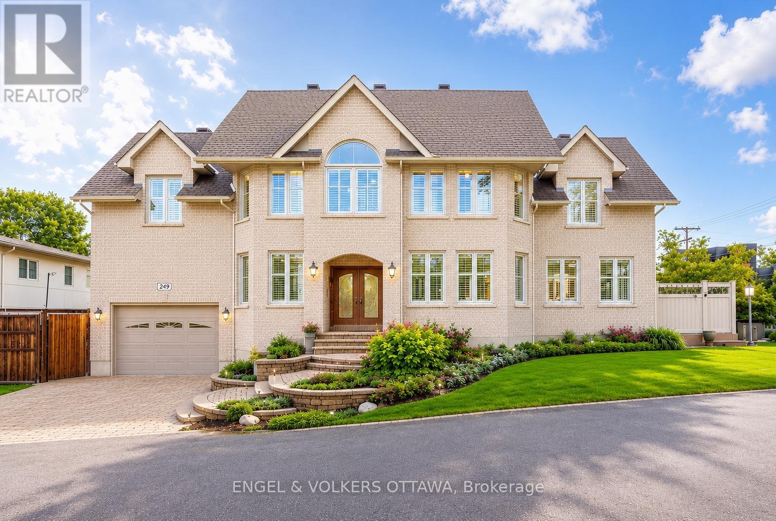 249 Atlantis Avenue, Ottawa, Ontario  K2A 1X9 - Photo 1 - X13505832