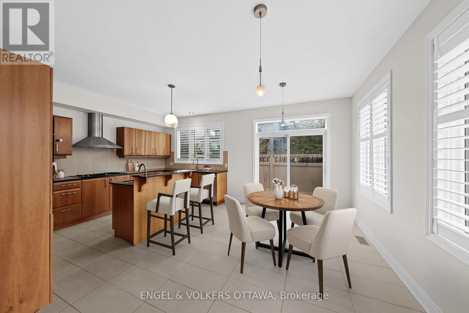 249 Atlantis Avenue, Ottawa, Ontario  K2A 1X9 - Photo 6 - X13505832