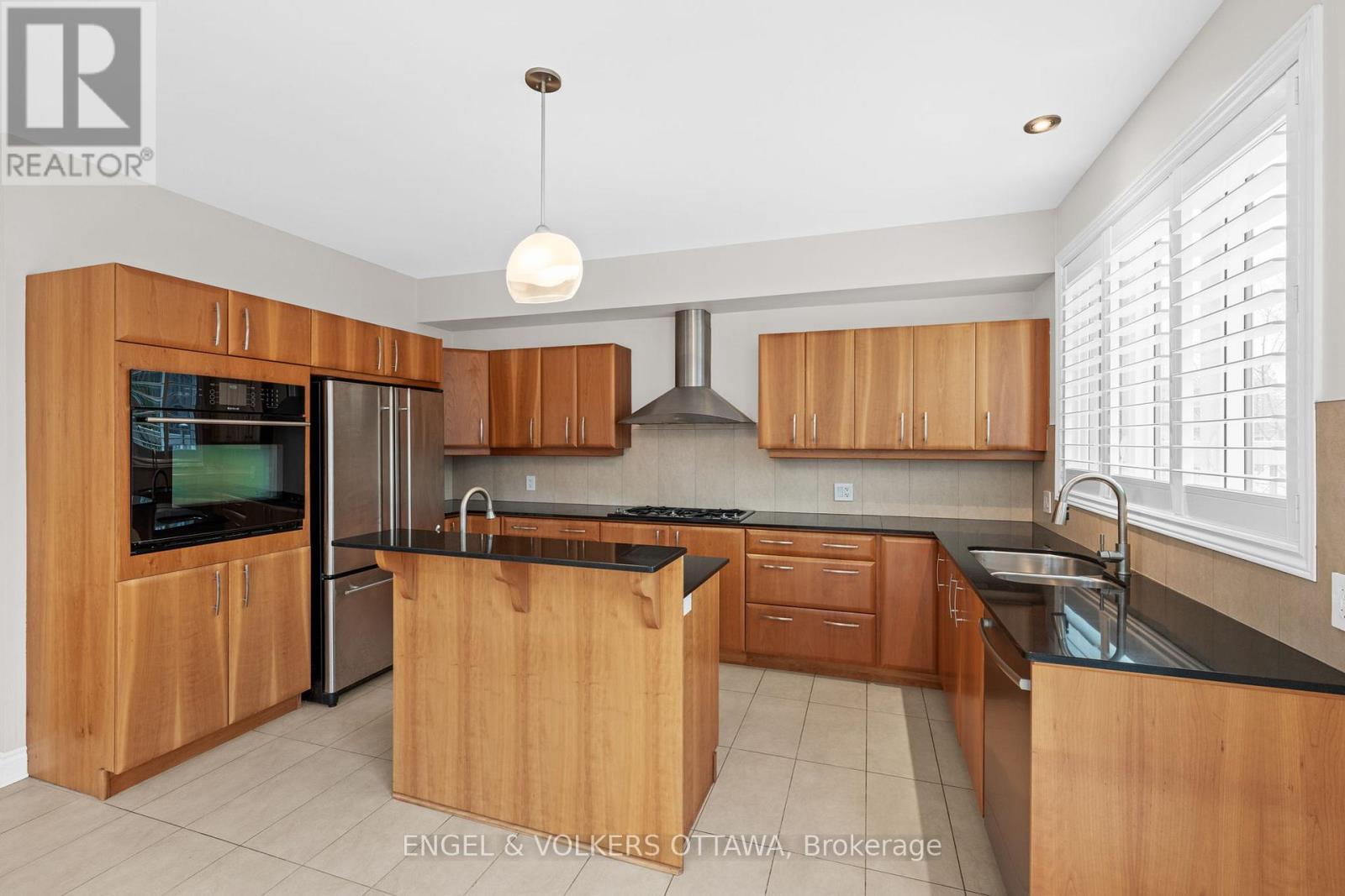 249 Atlantis Avenue, Ottawa, Ontario  K2A 1X9 - Photo 7 - X13505832