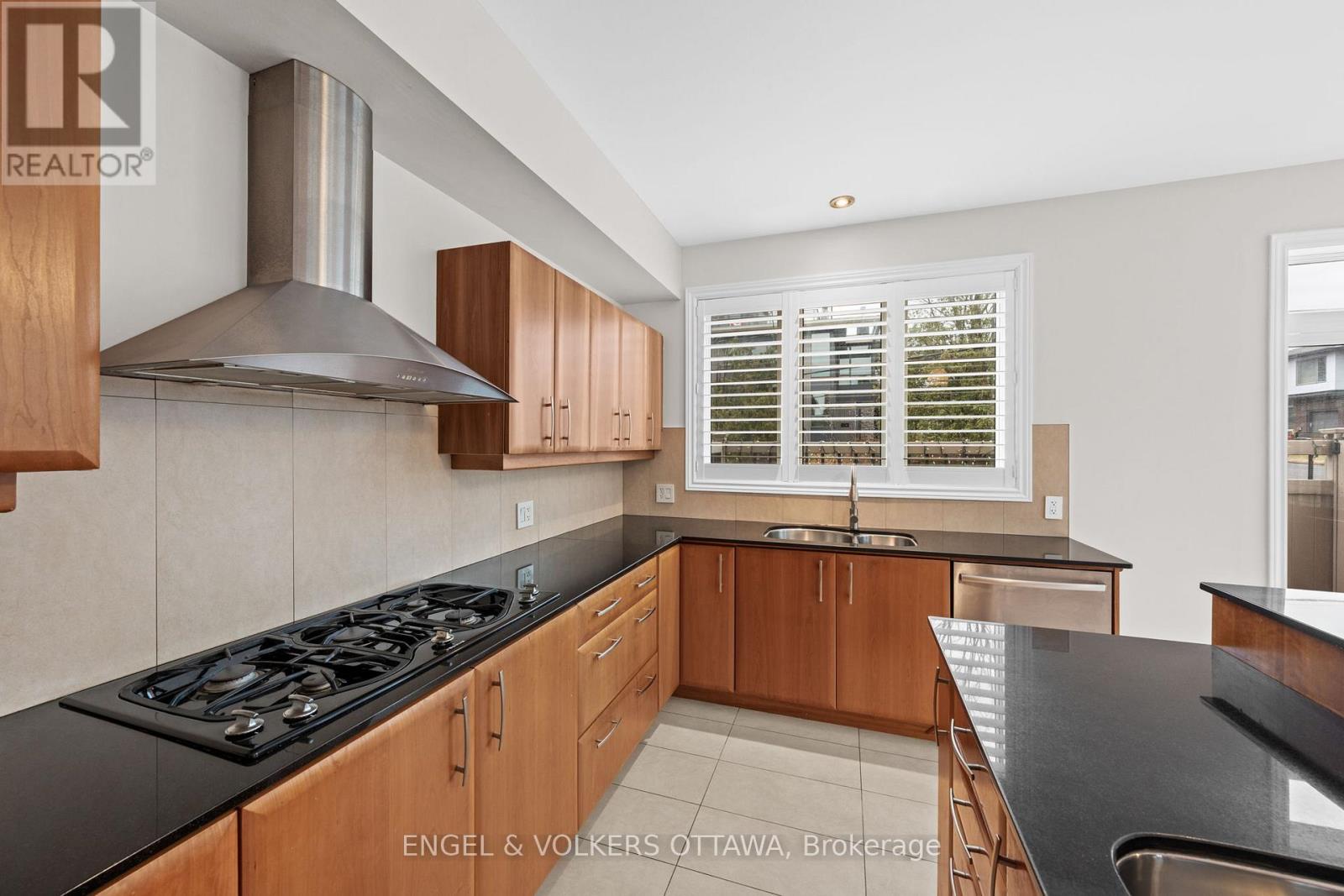 249 Atlantis Avenue, Ottawa, Ontario  K2A 1X9 - Photo 8 - X13505832
