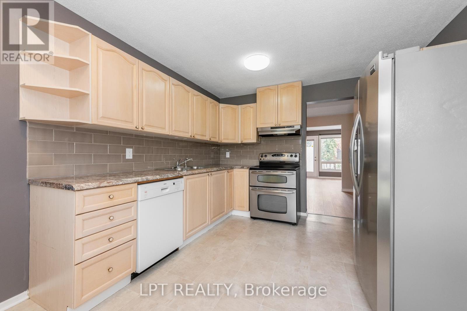 2286 Cotters Crescent, Ottawa, Ontario  K1V 8Y6 - Photo 4 - X13506236