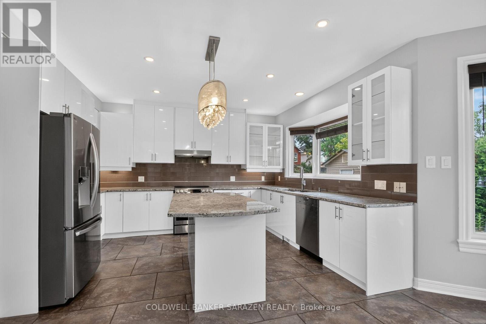 31 Fanterra Way, Ottawa, Ontario  K1T 3Y7 - Photo 12 - X13506288