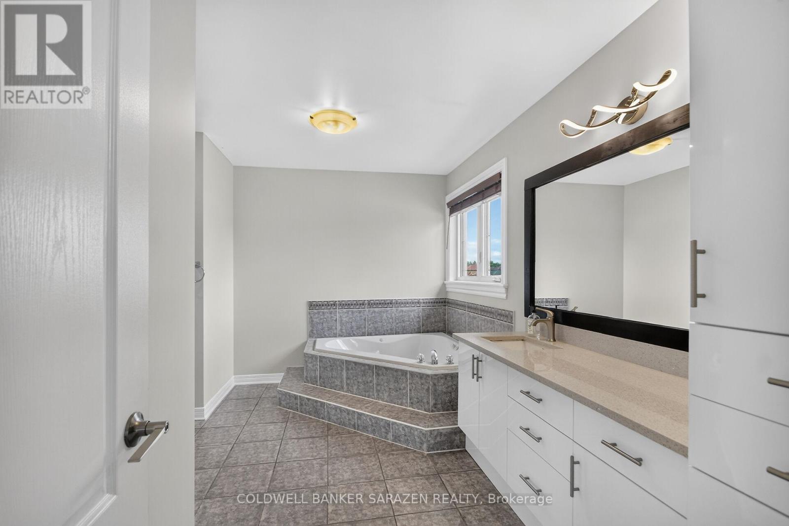 31 Fanterra Way, Ottawa, Ontario  K1T 3Y7 - Photo 25 - X13506288