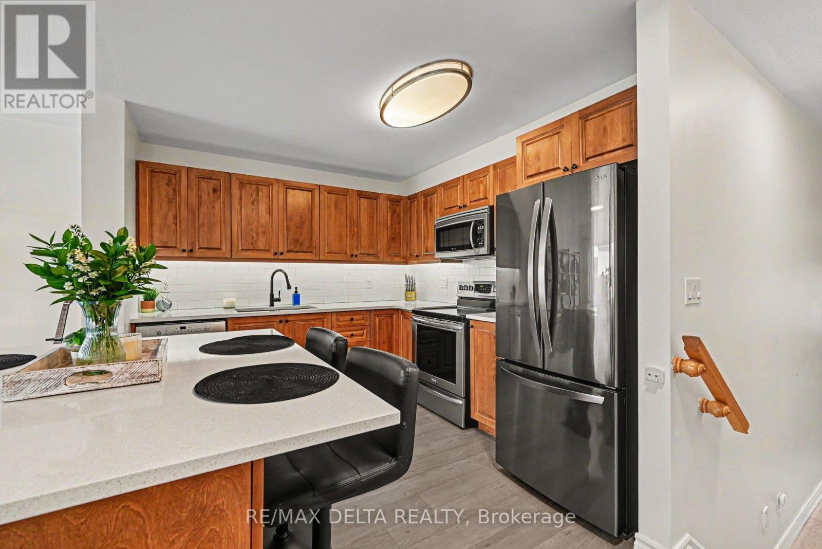 145 Marrissa Avenue, Ottawa, Ontario  K1J 0A4 - Photo 10 - X13506396