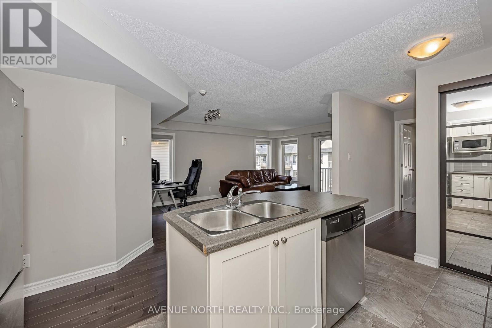 7 - 135 Bluestone Private, Ottawa, Ontario  K4A 0X7 - Photo 11 - X13506438