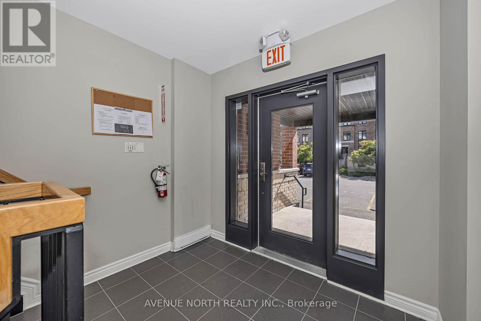 7 - 135 Bluestone Private, Ottawa, Ontario  K4A 0X7 - Photo 5 - X13506438