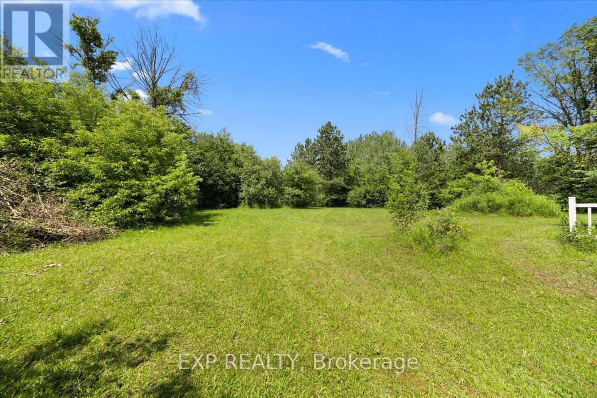 6889 Snake Island Road, Ottawa, Ontario  K4P 1N2 - Photo 1 - X13506746