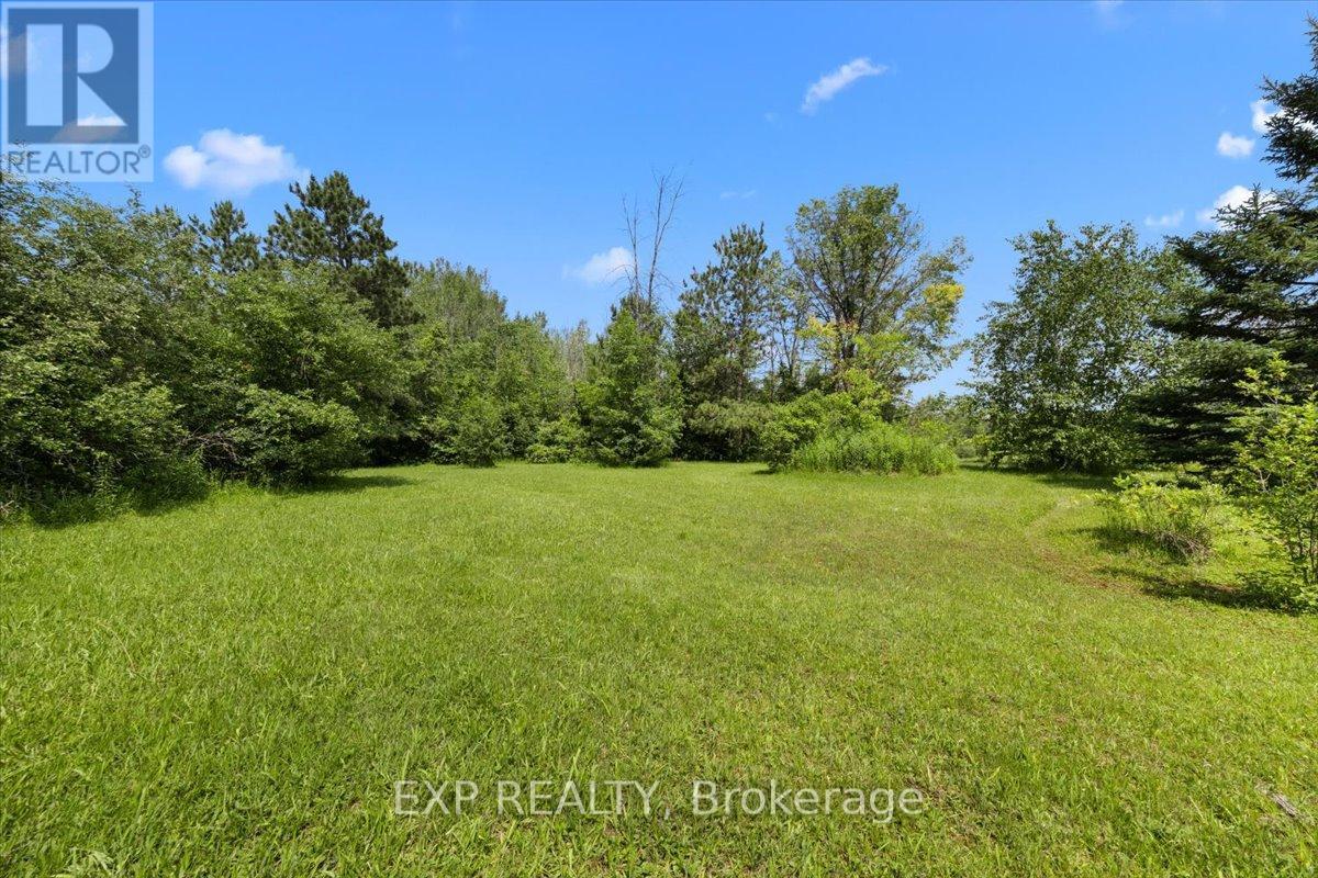 6889 Snake Island Road, Ottawa, Ontario  K4P 1N2 - Photo 2 - X13506746
