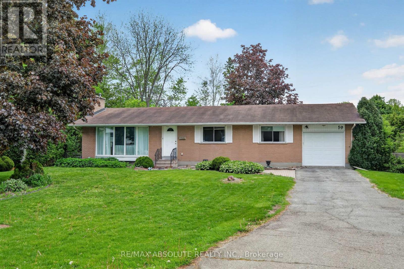 59 Evergreen Drive, Ottawa, Ontario  K2H 6C5 - Photo 1 - X13507276