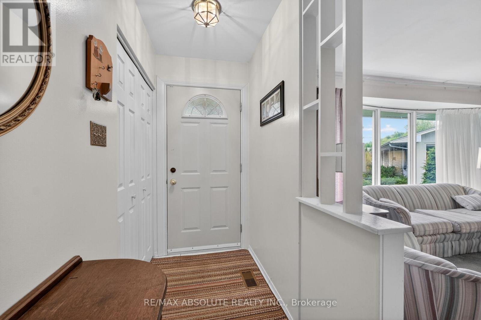 59 Evergreen Drive, Ottawa, Ontario  K2H 6C5 - Photo 4 - X13507276