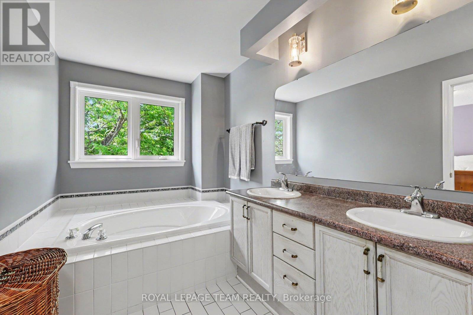 86 Winnegreen Court, Ottawa, Ontario  K1G 5S4 - Photo 22 - X13507536