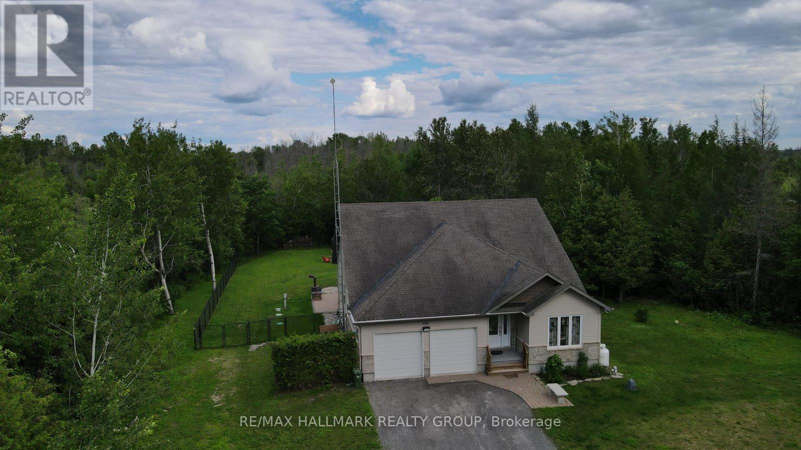 3710 Paden Way, Ottawa, Ontario  K0A 2T0 - Photo 1 - X13507628