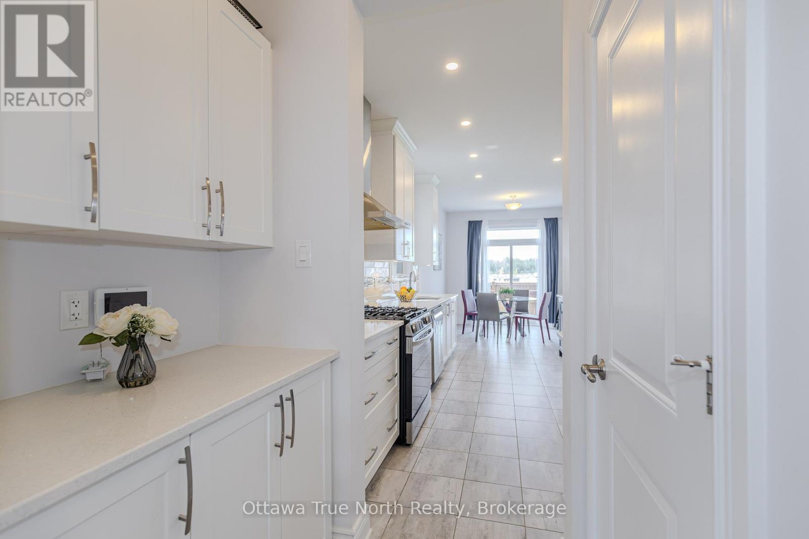 152 Finsbury Avenue, Ottawa, Ontario  K2S 2P5 - Photo 13 - X13507914