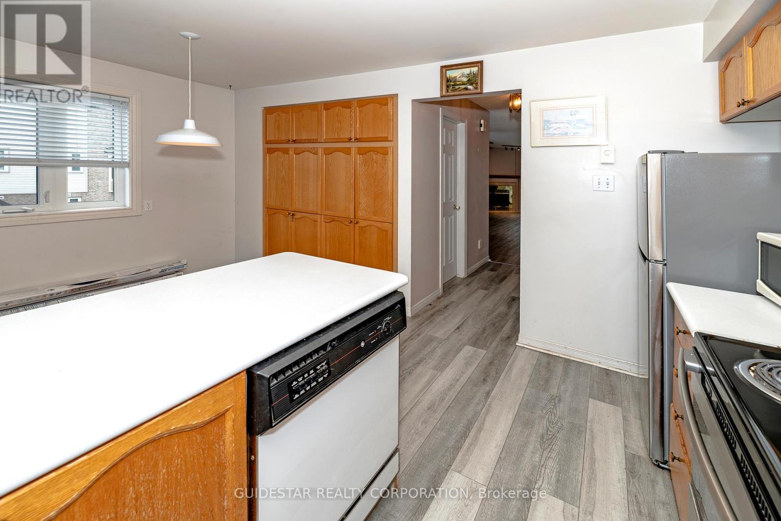 288 Briston Private, Ottawa, Ontario  K1G 5P9 - Photo 9 - X13508306