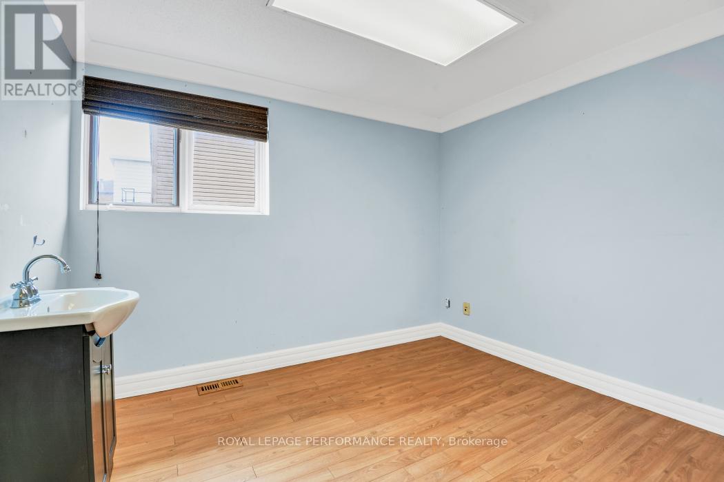 921 Notre Dame Street, Russell, Ontario  K0A 1W0 - Photo 17 - X13508342