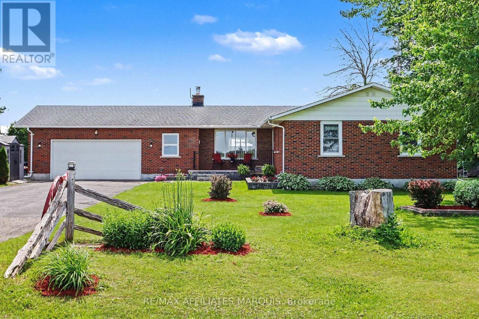 929 Kitley/s Elmsley Townline Rd,rr#4 Road, Elizabethtown-Kitley, Ontario  K7A 4S5 - Photo 2 - X13508362