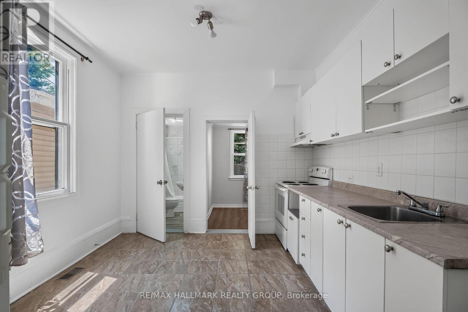 174 Arthur Street, Ottawa, Ontario  K1R 7C4 - Photo 10 - X13508542
