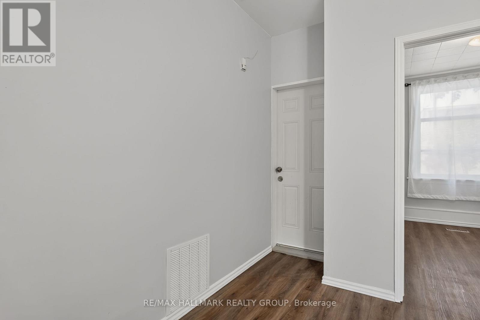 174 Arthur Street, Ottawa, Ontario  K1R 7C4 - Photo 4 - X13508542