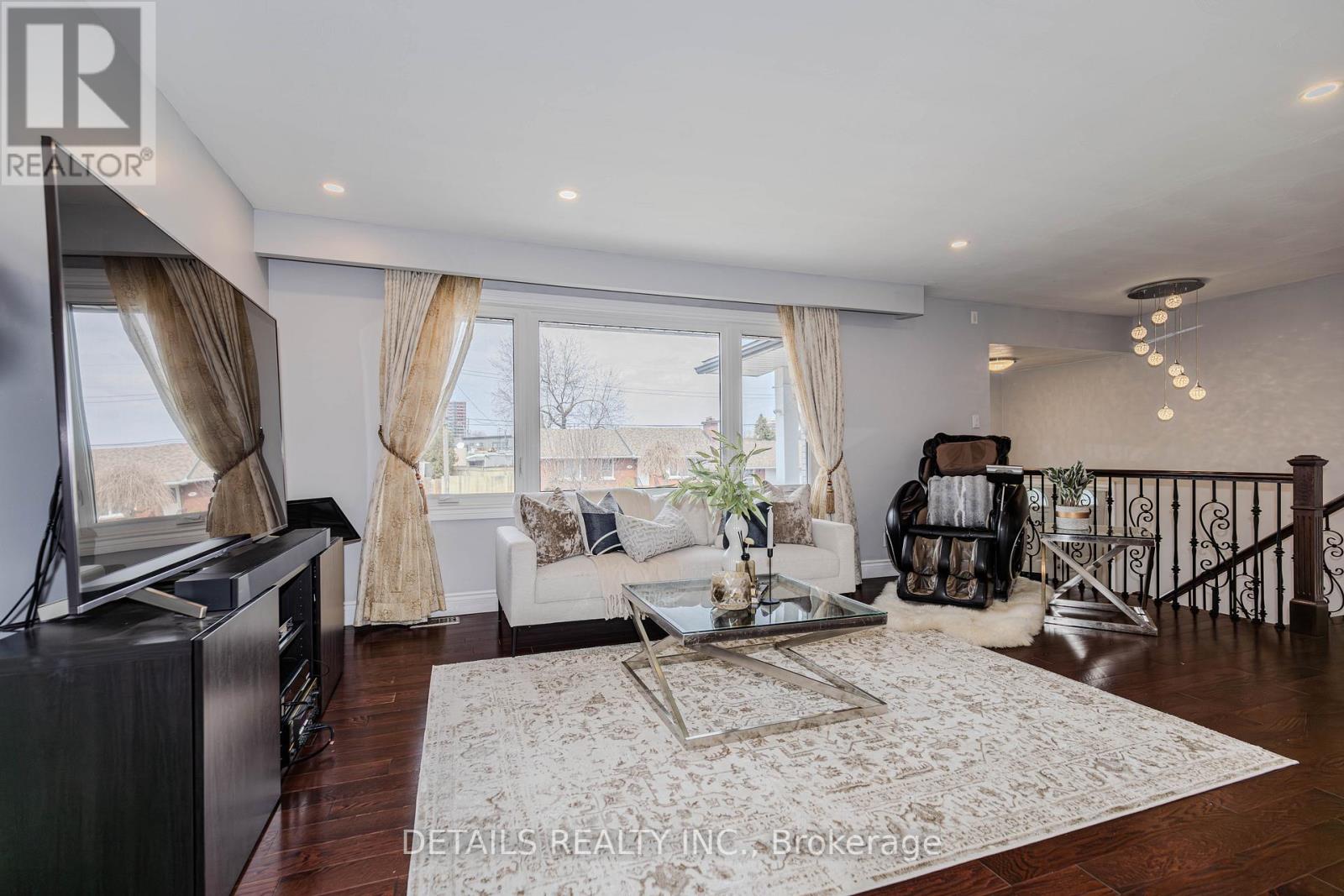 7 Kerry Crescent, Ottawa, Ontario  K2E 5V7 - Photo 5 - X13508758