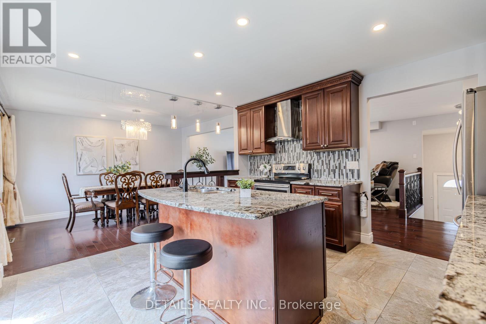 7 Kerry Crescent, Ottawa, Ontario  K2E 5V7 - Photo 7 - X13508758