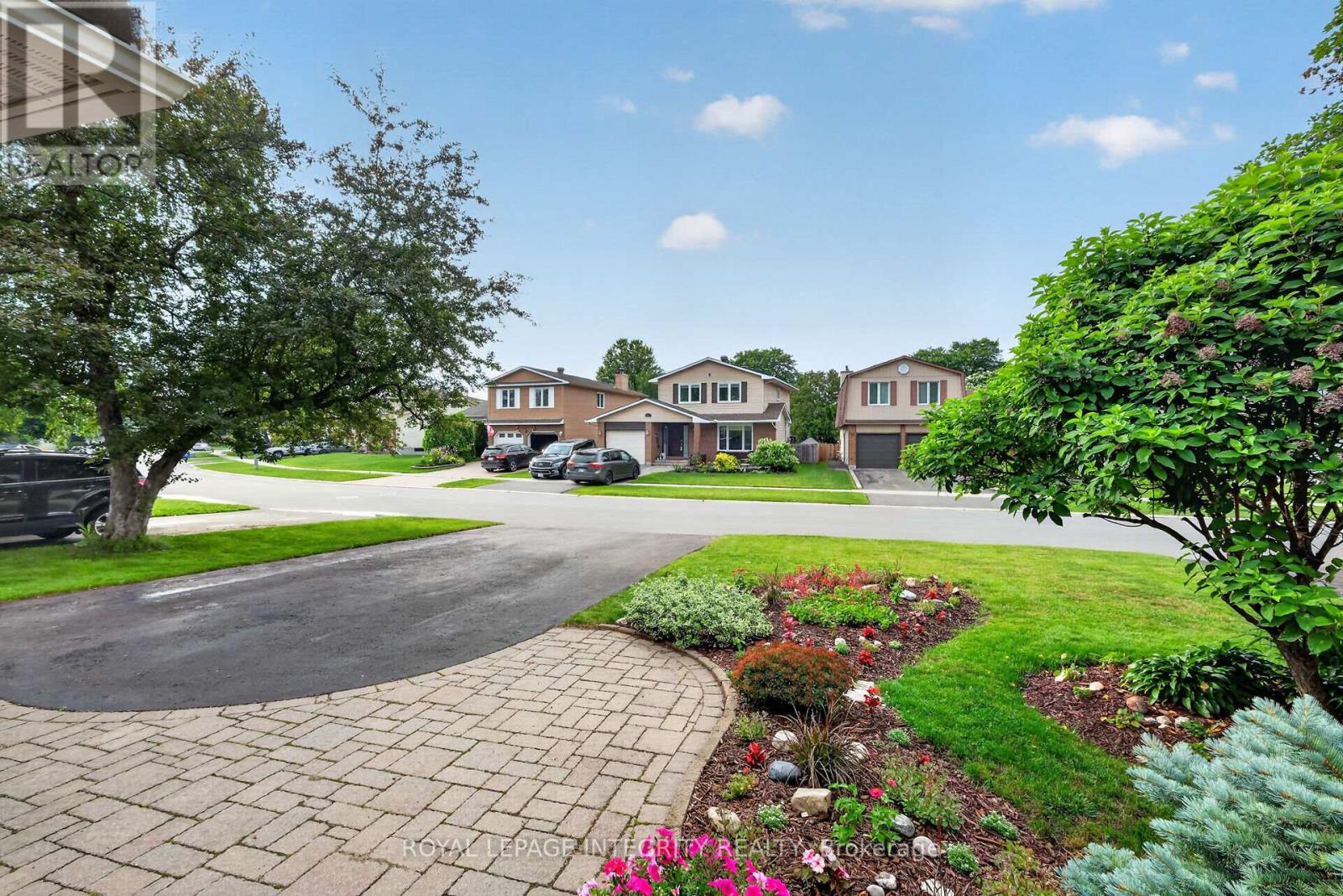 6100 Vineyard Drive, Ottawa, Ontario  K1C 2K2 - Photo 6 - X13509156