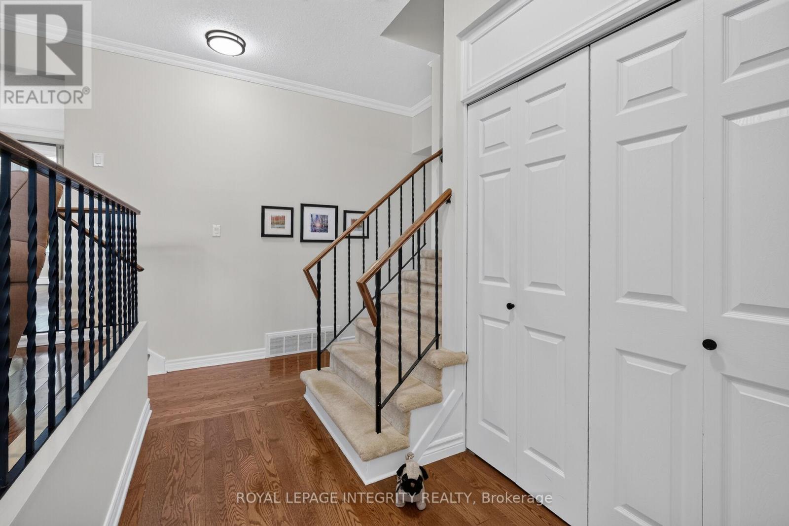 6100 Vineyard Drive, Ottawa, Ontario  K1C 2K2 - Photo 8 - X13509156