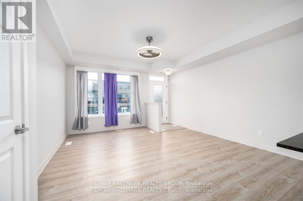 545 Ozawa Private, Ottawa, Ontario  K1K 4Z8 - Photo 4 - X13509160