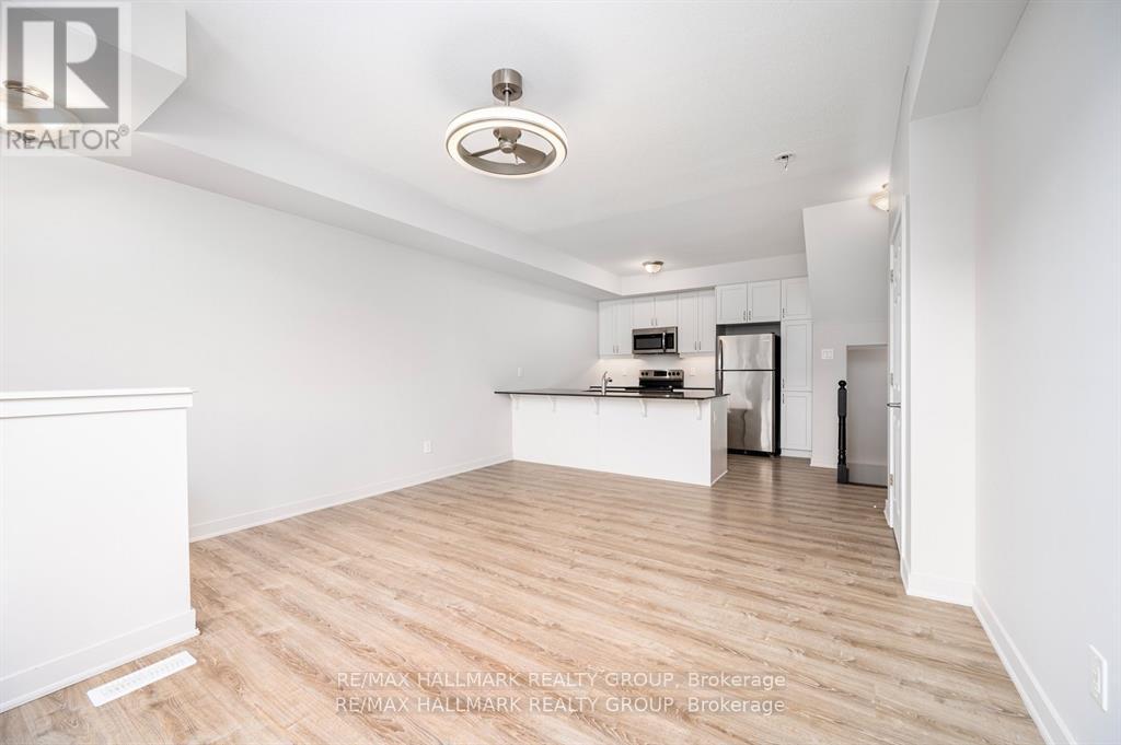 545 Ozawa Private, Ottawa, Ontario  K1K 4Z8 - Photo 6 - X13509160