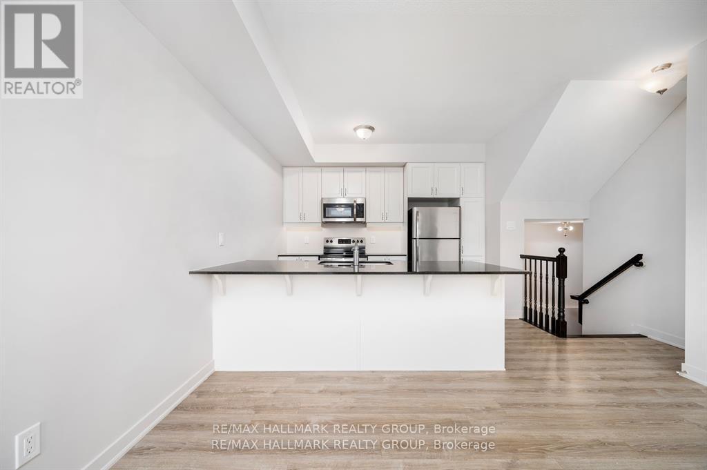 545 Ozawa Private, Ottawa, Ontario  K1K 4Z8 - Photo 7 - X13509160