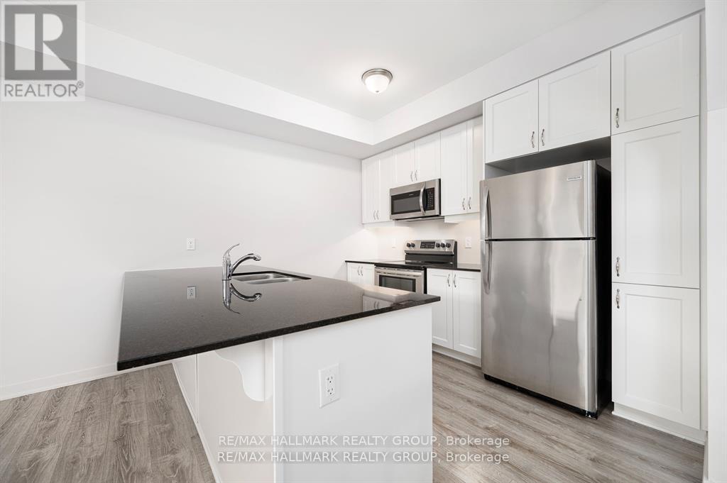 545 Ozawa Private, Ottawa, Ontario  K1K 4Z8 - Photo 8 - X13509160