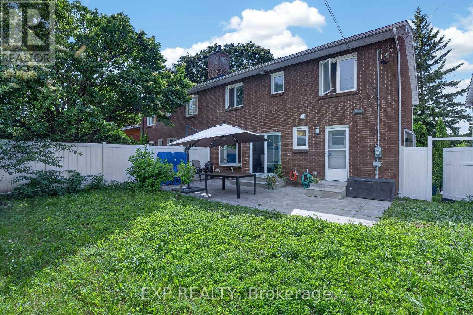 2490 Regina Street, Ottawa, Ontario  K2B 6X5 - Photo 2 - X13509454