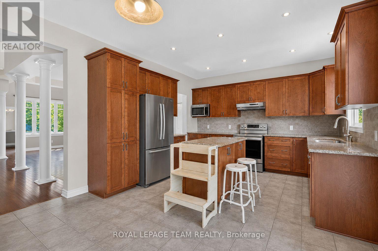 314 West Ridge Drive, Ottawa, Ontario  K2S 2G4 - Photo 11 - X13509516
