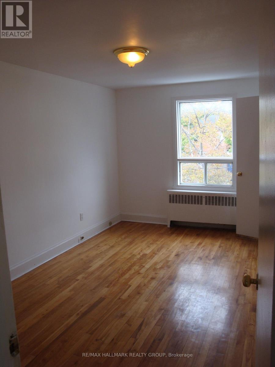 142 Ste Cecile Street, Ottawa, Ontario  K1L 5L3 - Photo 3 - X13509536
