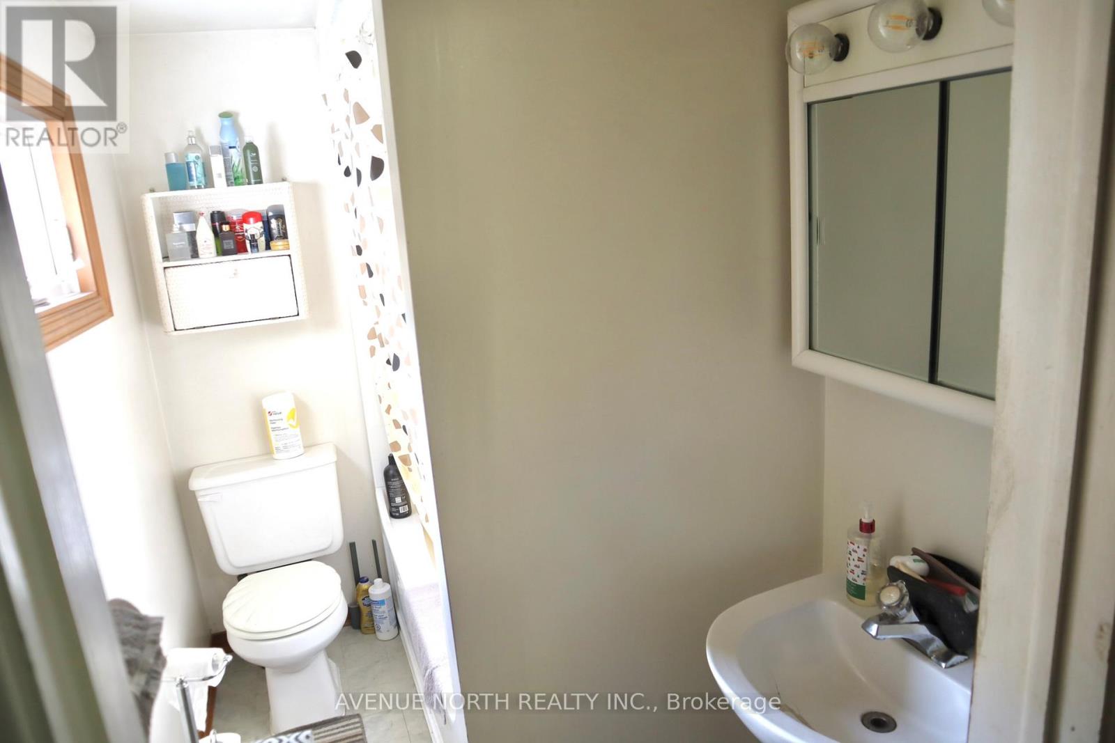 2125 Old Montreal Road, Ottawa, Ontario  K4C 1G7 - Photo 11 - X13509704