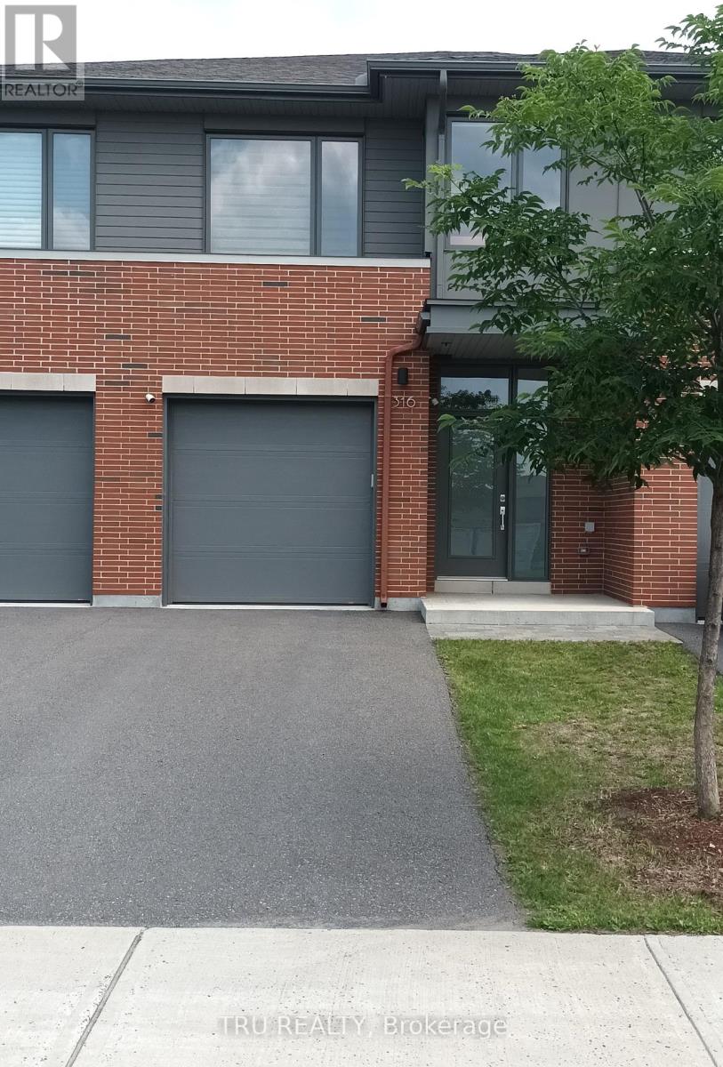316 Wigwas Street, Ottawa, Ontario  K1K 5A1 - Photo 1 - X13509716