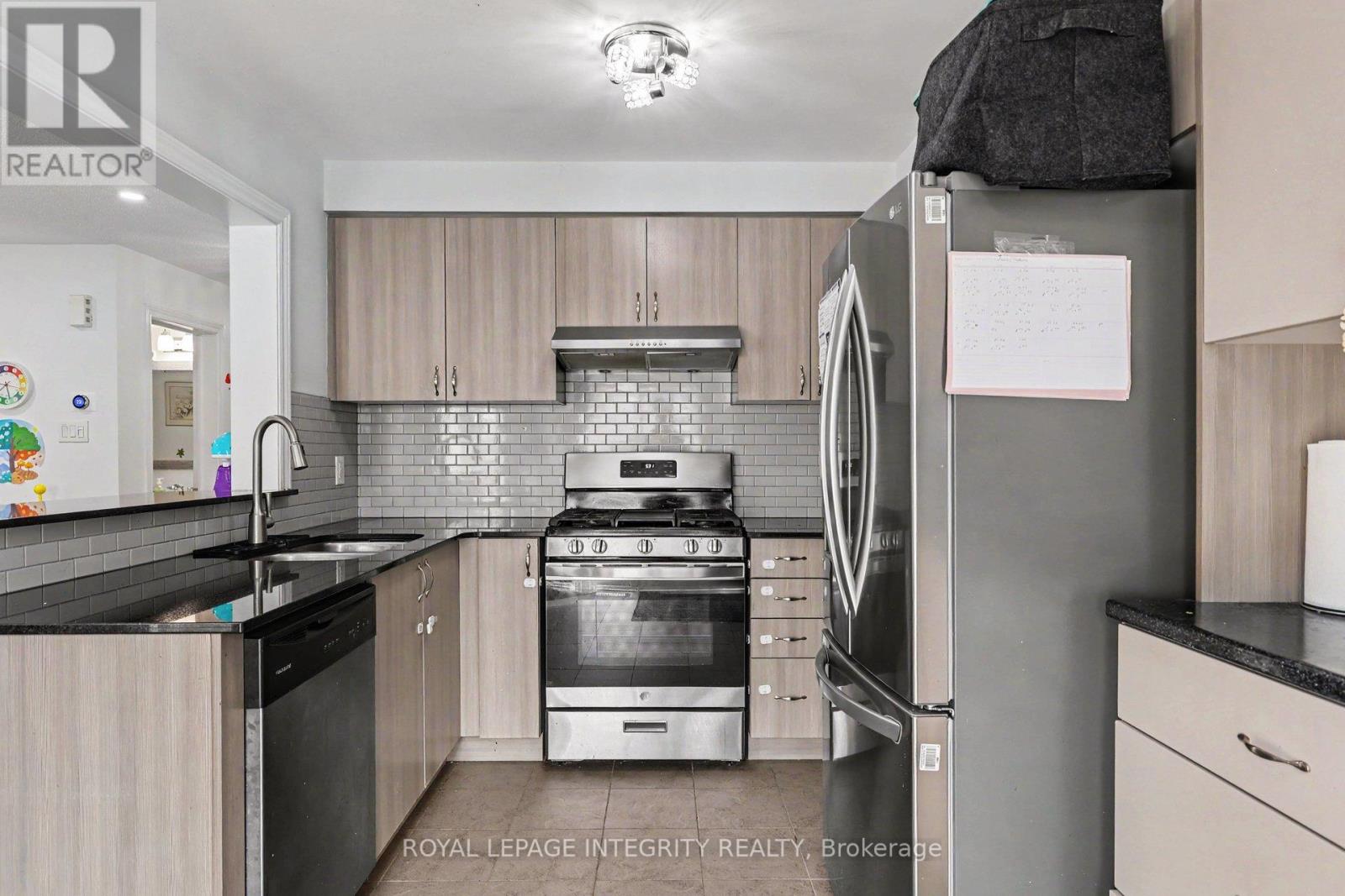 555 Foxlight Circle, Ottawa, Ontario  K2M 0L9 - Photo 9 - X13509842