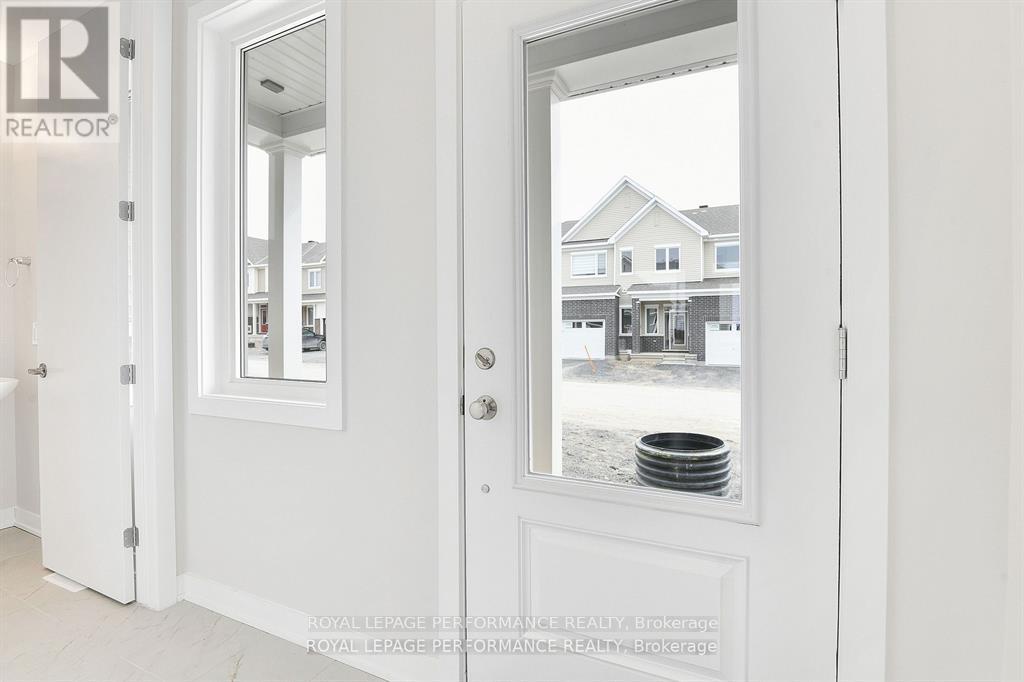254 Falsetto Street, Ottawa, Ontario  K1W 0S4 - Photo 5 - X13509962