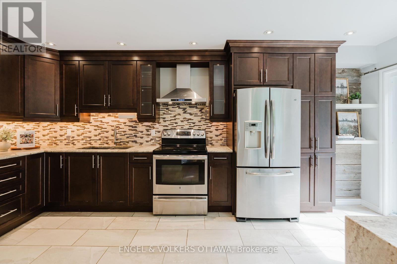 77 Whalings Circle, Ottawa, Ontario  K2S 1S4 - Photo 12 - X13511162