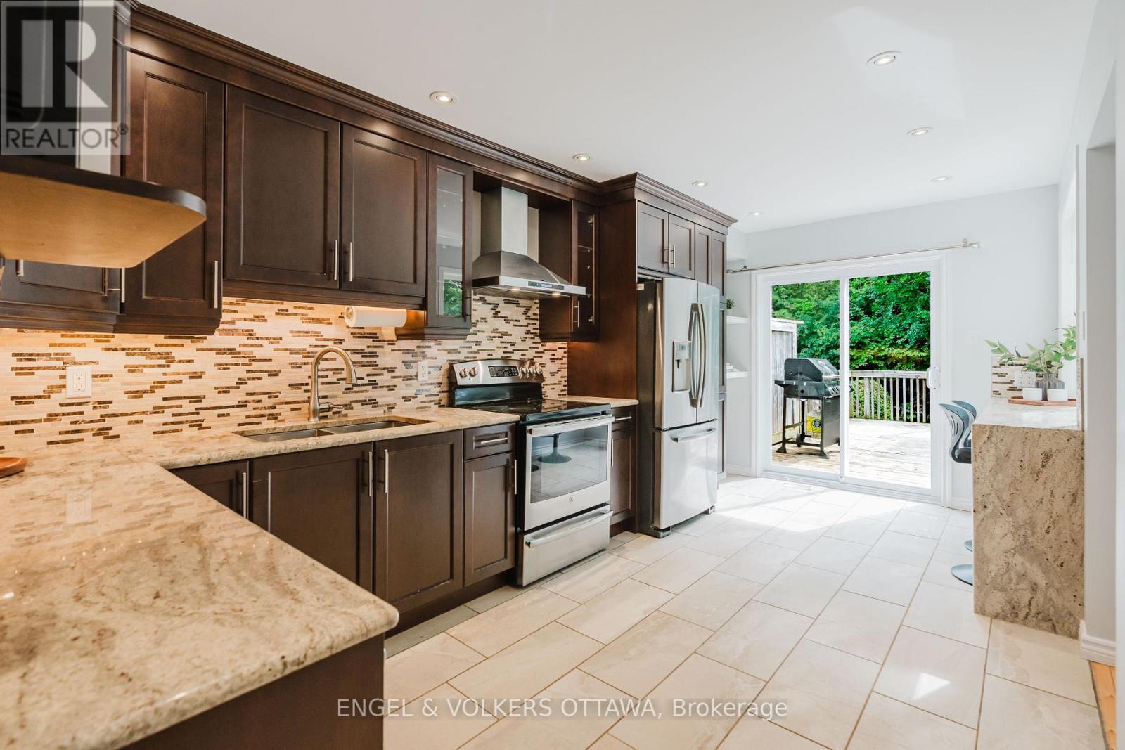 77 Whalings Circle, Ottawa, Ontario  K2S 1S4 - Photo 14 - X13511162