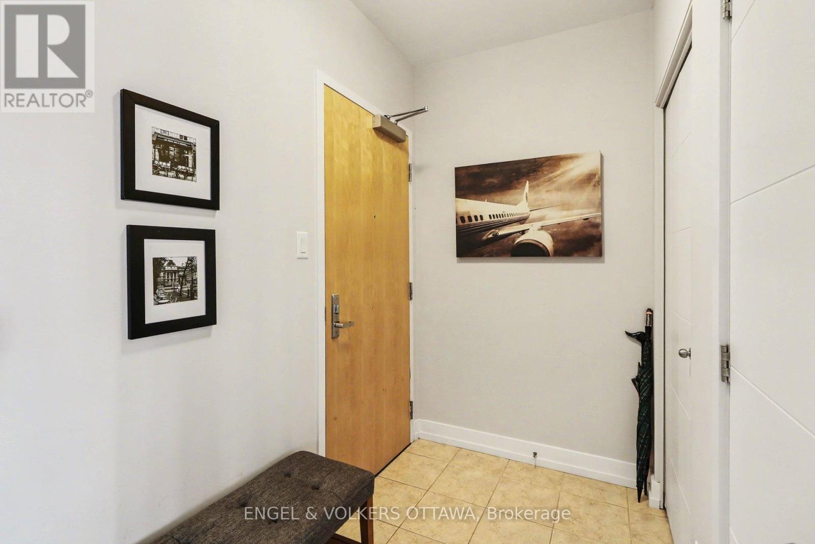 701 - 179 Metcalfe Street, Ottawa, Ontario  K2P 0W1 - Photo 2 - X13511238