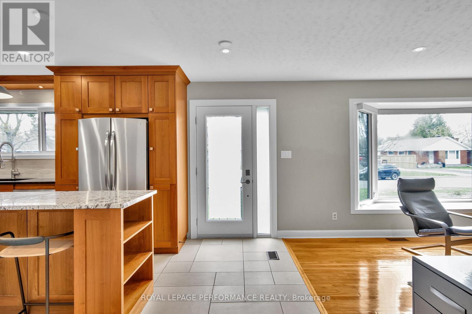 1321 Rustic Drive, Ottawa, Ontario  K2C 2Y3 - Photo 2 - X13511342