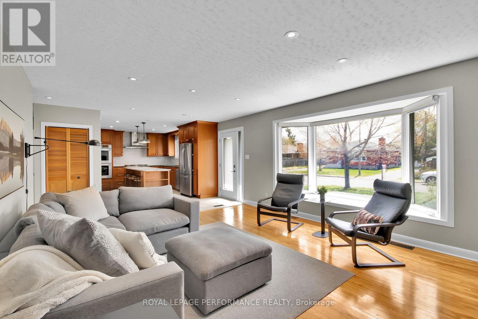 1321 Rustic Drive, Ottawa, Ontario  K2C 2Y3 - Photo 6 - X13511342