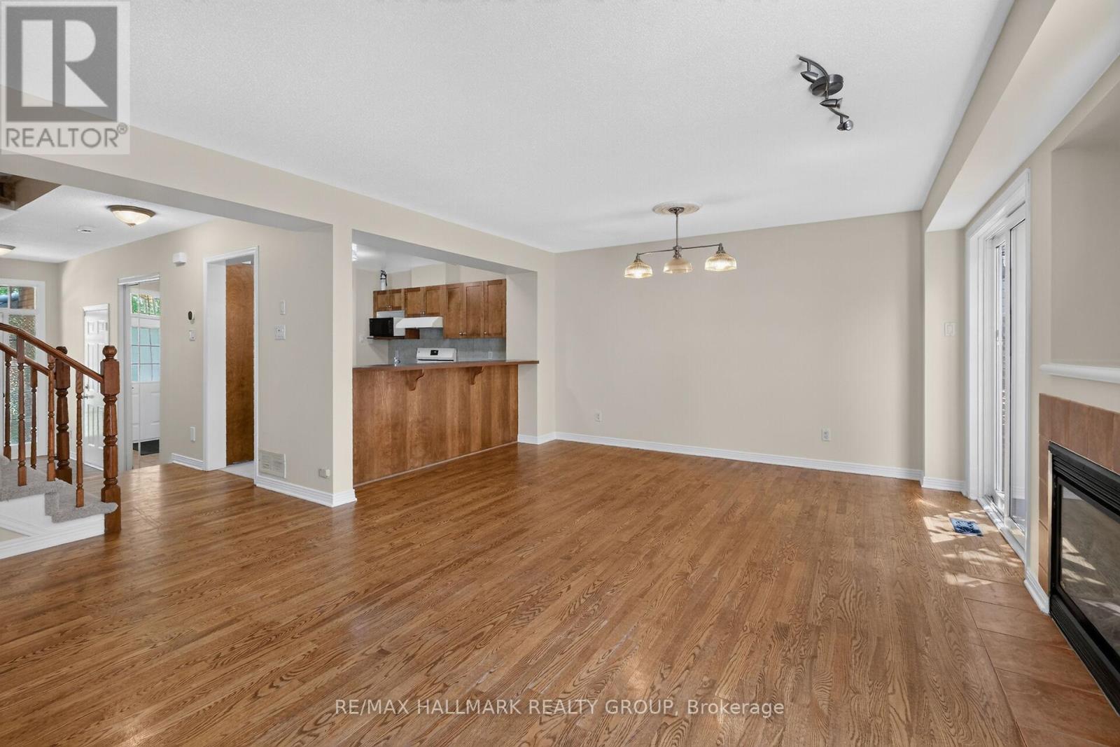 24 Gray Crescent, Ottawa, Ontario  K2K 3J6 - Photo 11 - X13511448