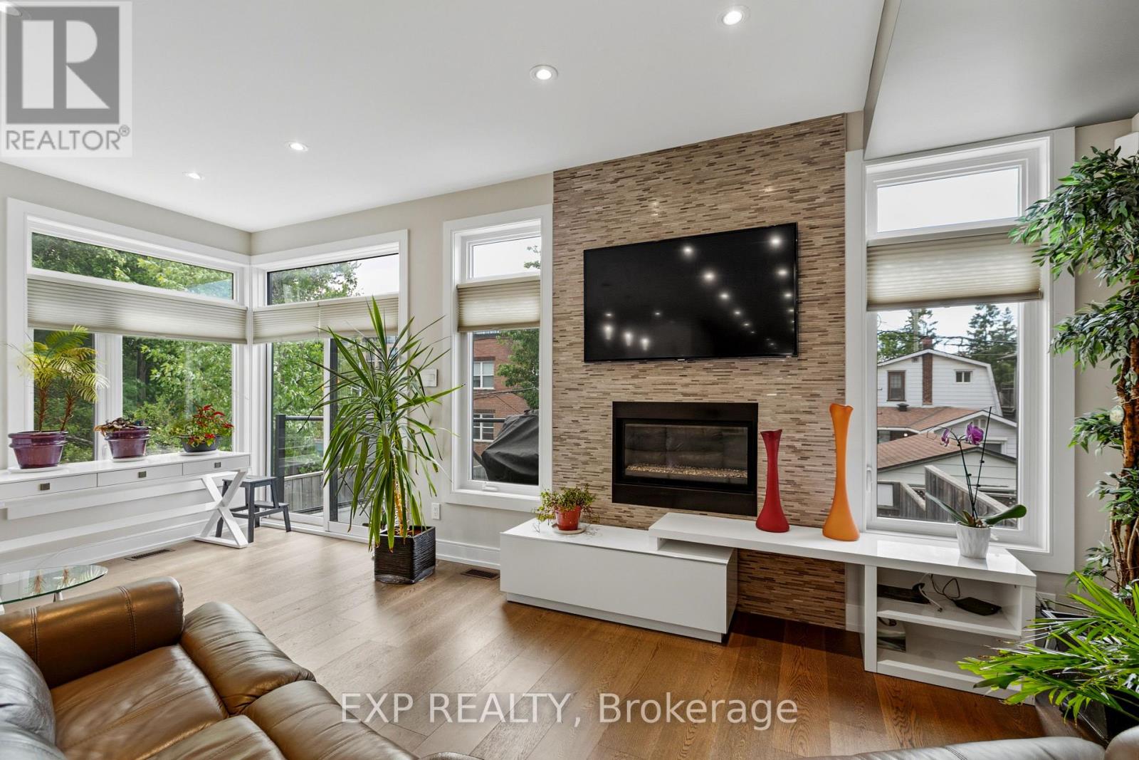 157 Wesley Avenue, Ottawa, Ontario  K1Z 6Z9 - Photo 8 - X13511490