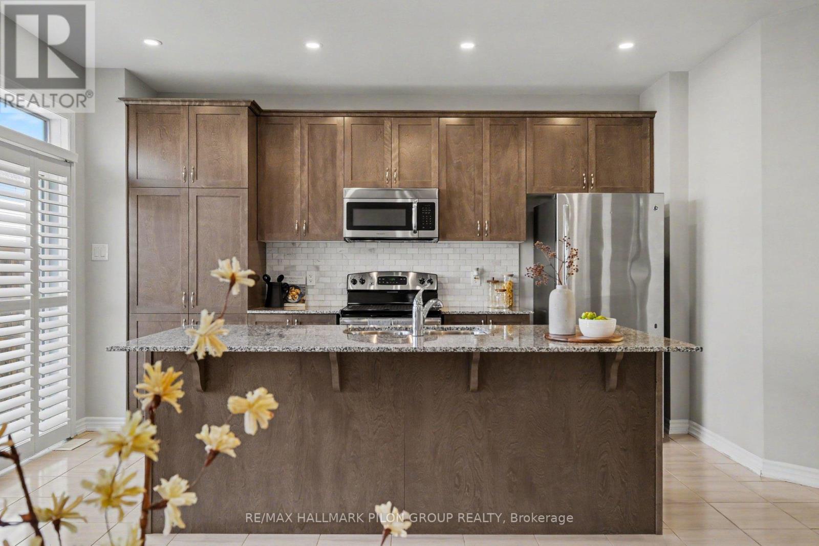 124 Mandalay Street, Ottawa, Ontario  K4A 1A6 - Photo 3 - X13511546
